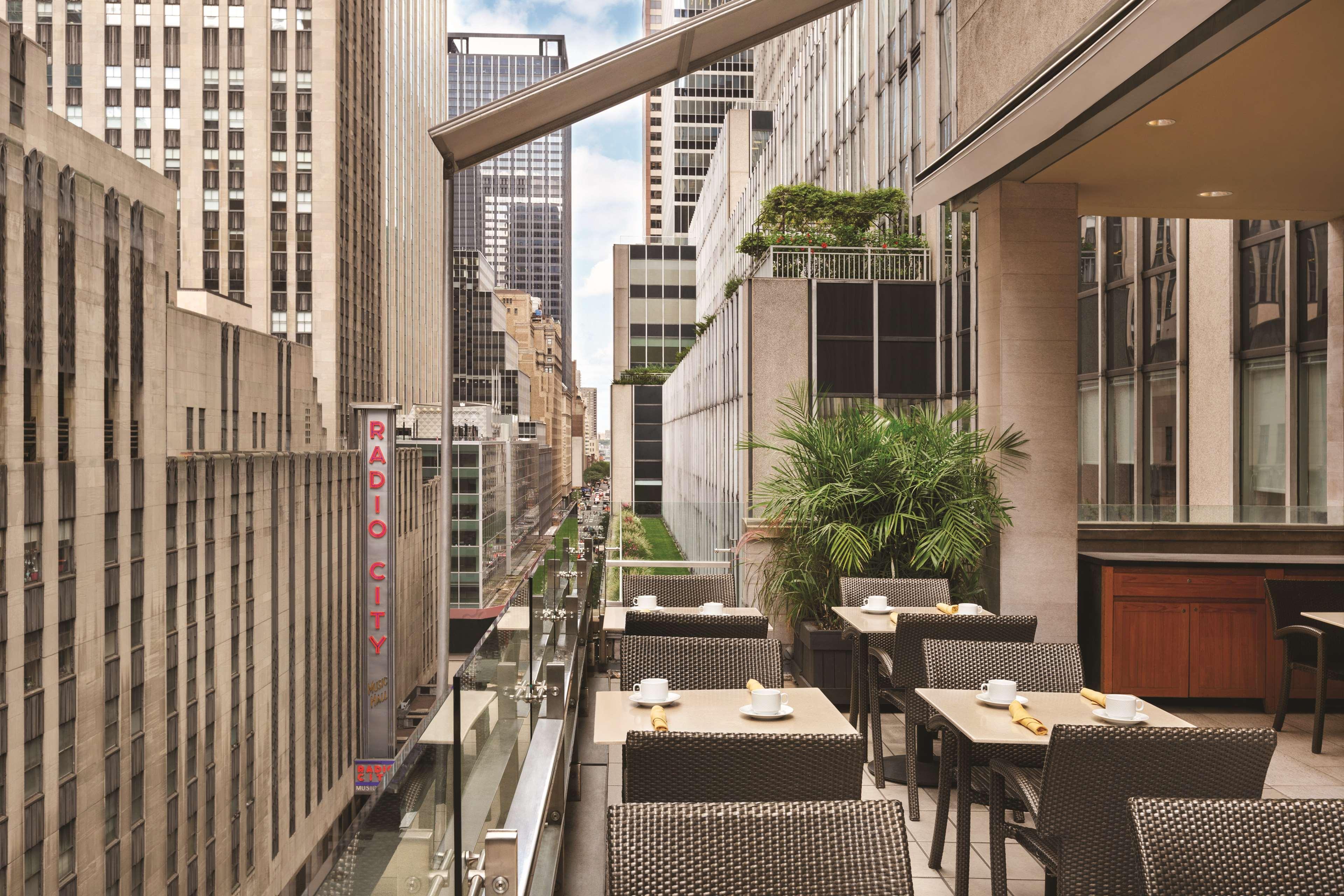 Hotel Doubletree By Hilton New York Midtown Fifth Ave Exterior foto